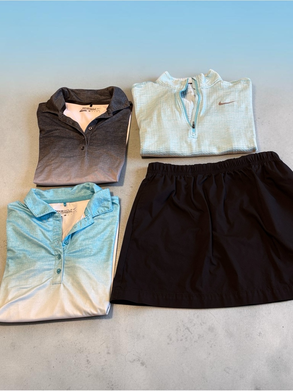 Nike Women's xsmall/small Golf and Lacrosse Active Wear.